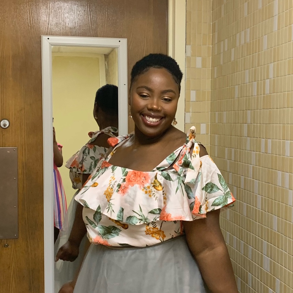 Meet your Posher, Kayla